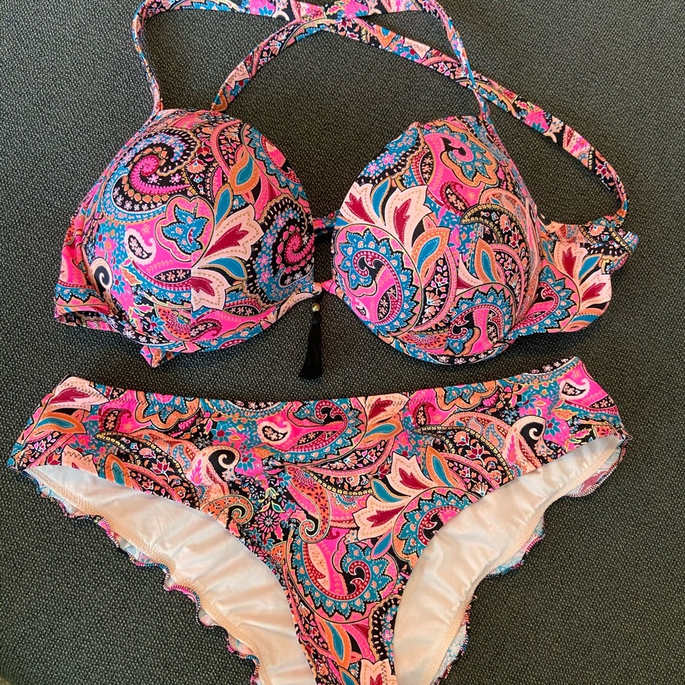 Women’s bikini